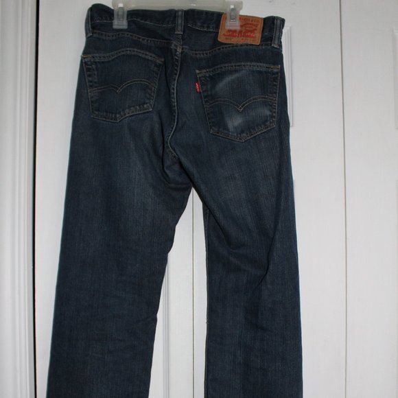 Levi Jeans - Picture 2 of 3